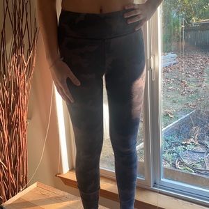 Camo leggings
